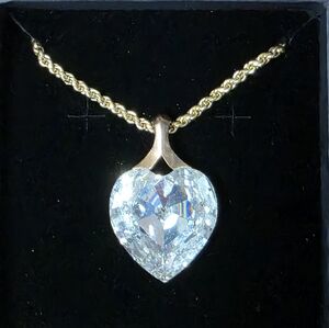 Vintage Rhinestone Heart Pendant Necklace